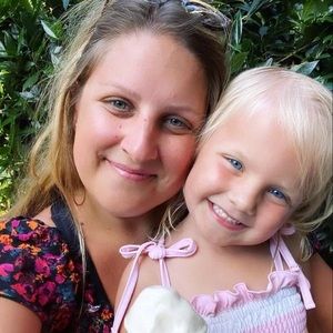 Meet your Posher, Sarabeth